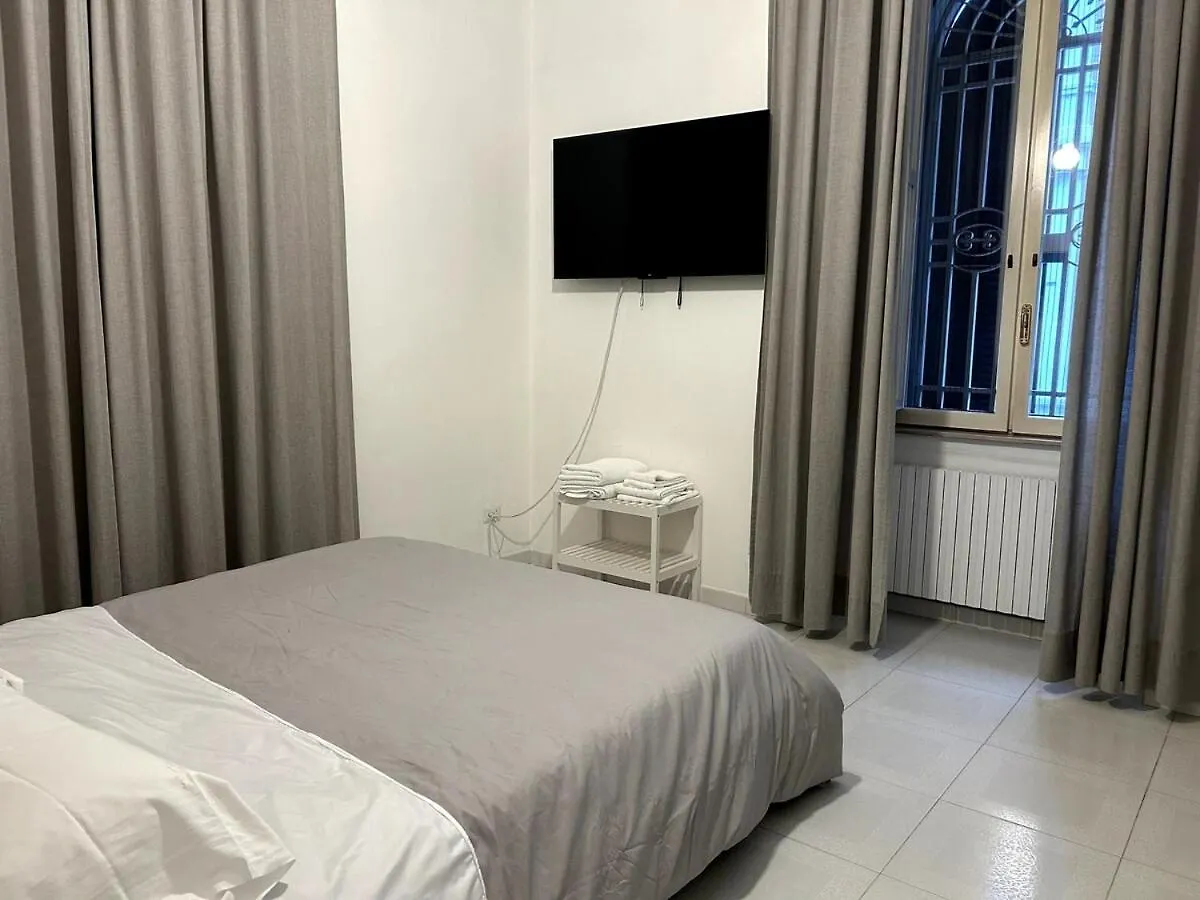 Giaco Home Bari 0*,  Italië